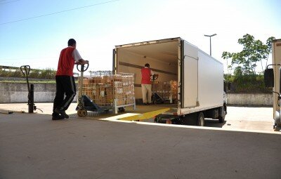 Uma logística eficiente pode ser a porta de entrada para manter a sustentabilidade dos negócios, pois colabora com a redução de custos e o aumento do nível de serviço